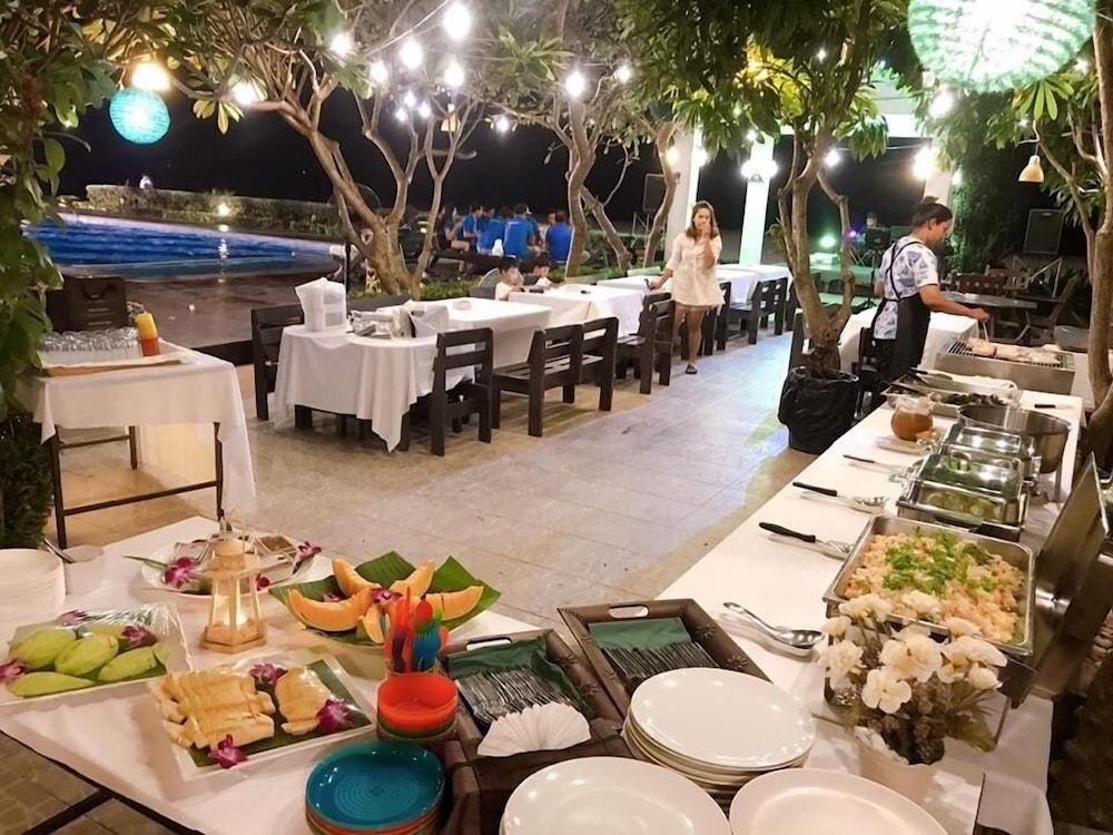 Chez Nous Boutique Resort Haad Chao Samran Exterior photo